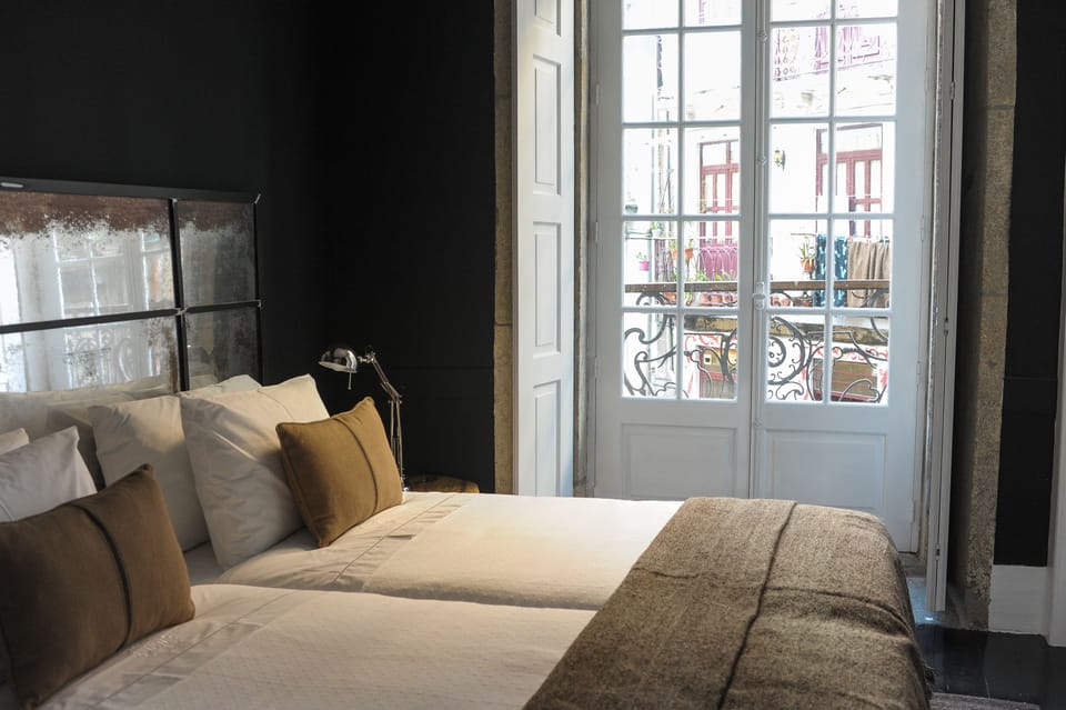 Quadruple Room | Desk, soundproofing, free WiFi, bed sheets