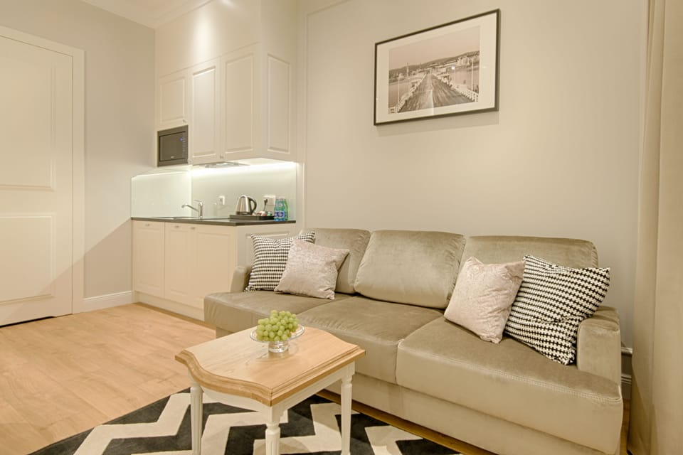 Apartment, Balcony | 1 bedroom, premium bedding, soundproofing, iron/ironing board