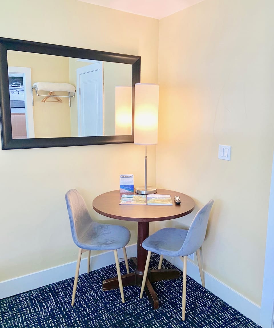 Standard Room, 1 Queen Bed | Blackout drapes, iron/ironing board, free cribs/infant beds