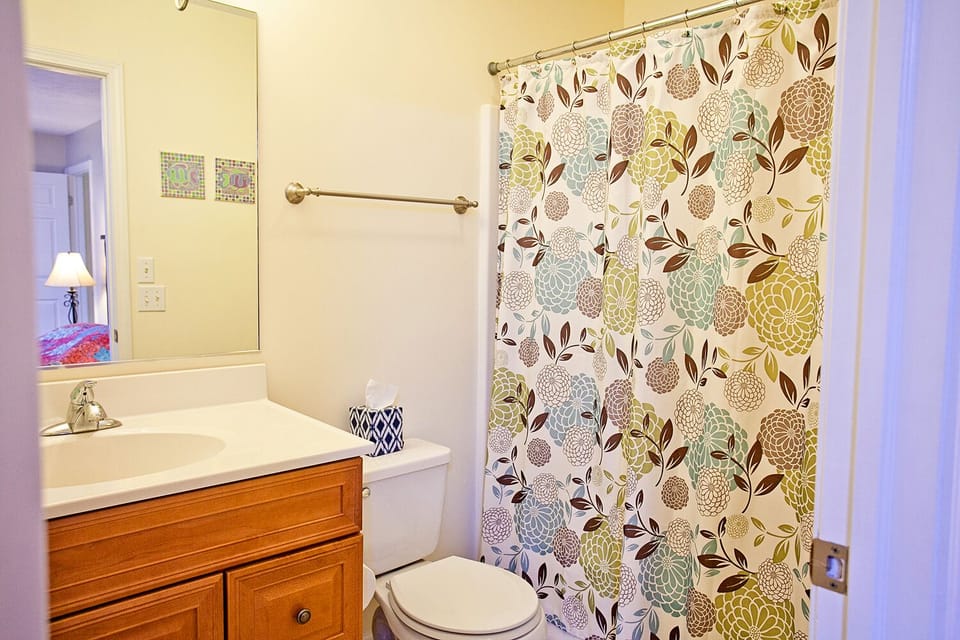 Master Bathroom, Upper Level Peterson Creek Retreat