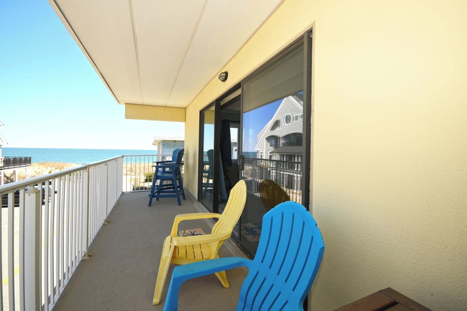 BALCONY-VIEW