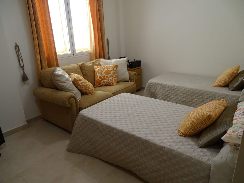Twin bedroom - also has a double sofa bed