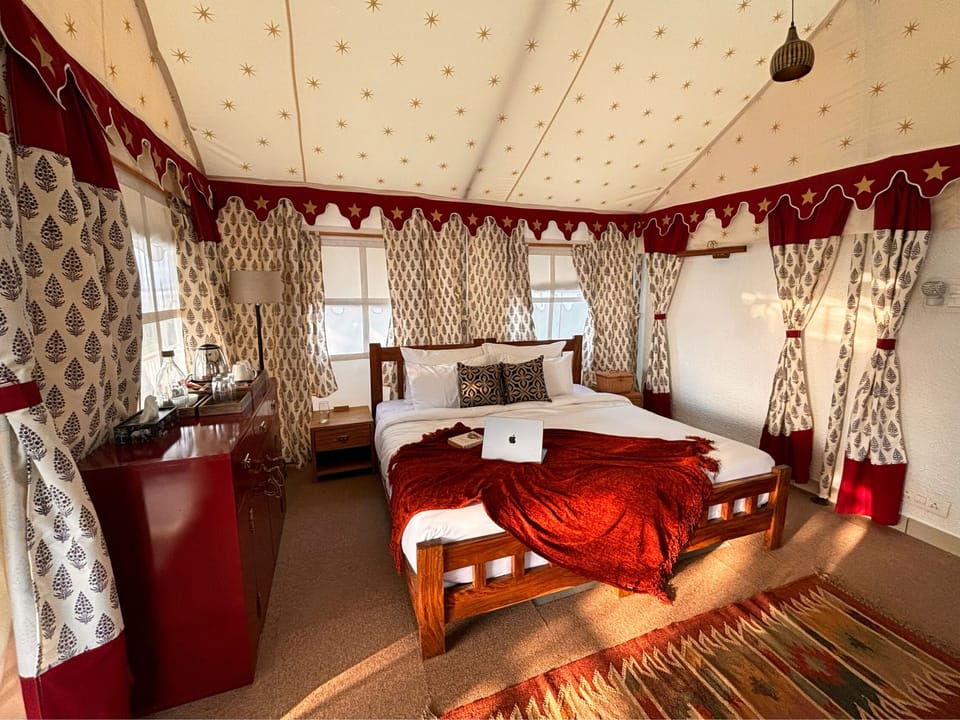 Luxury Tent, 1 Double Bed | Desk, blackout drapes, free WiFi, bed sheets