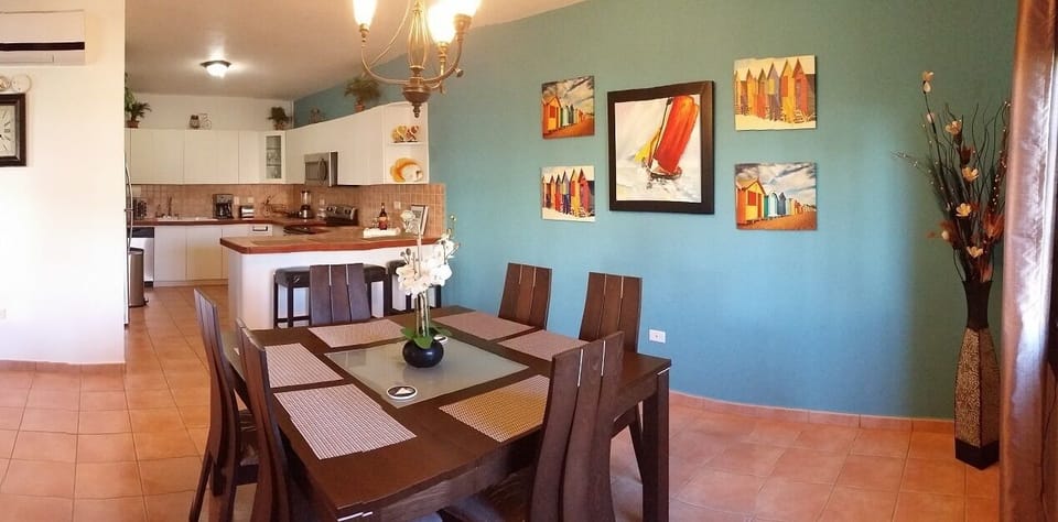 Kitchen & Dining Room