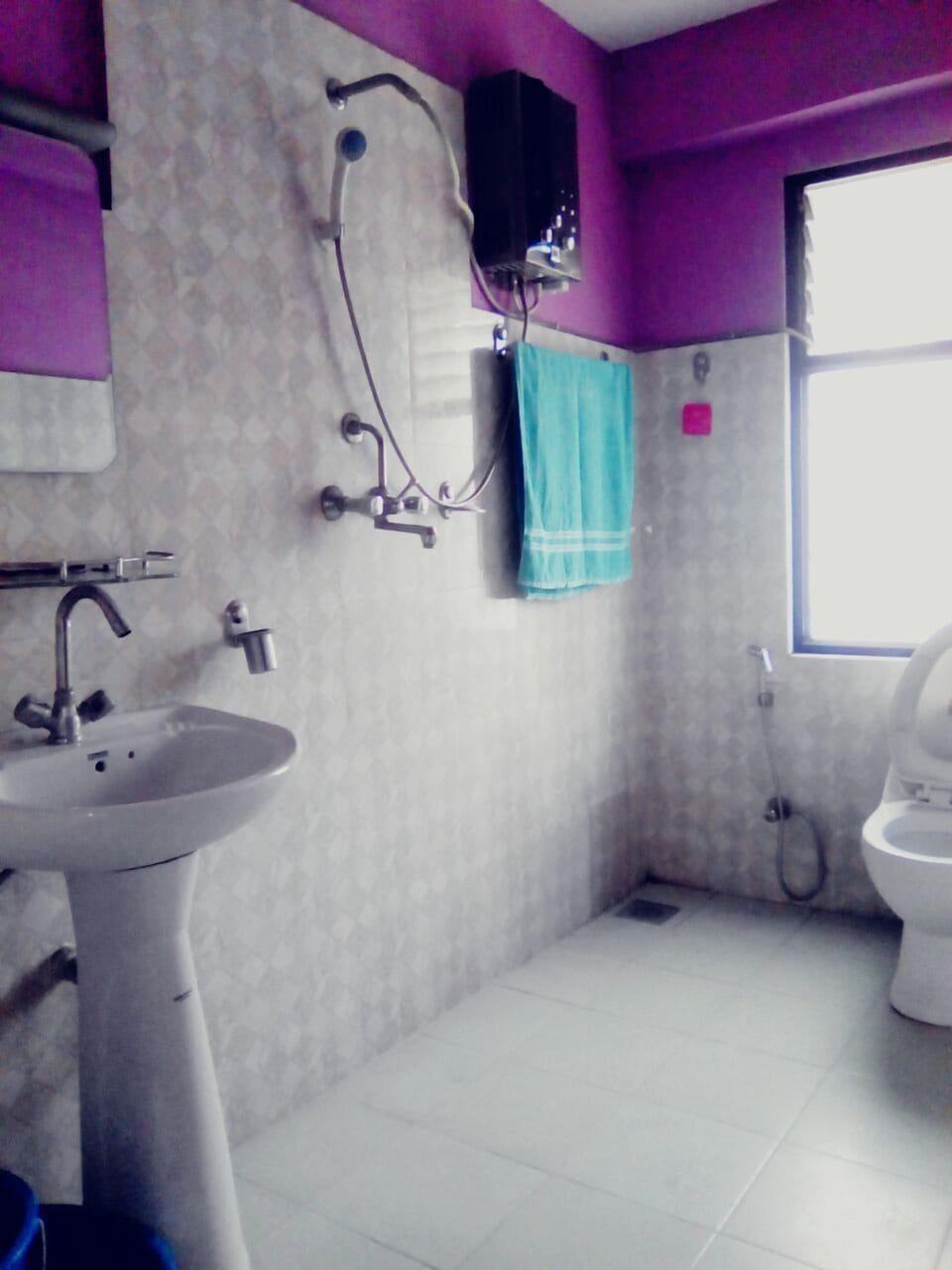 Apartment, 2 Bedrooms, Smoking, Ground Floor | Bathroom | Shower, free toiletries