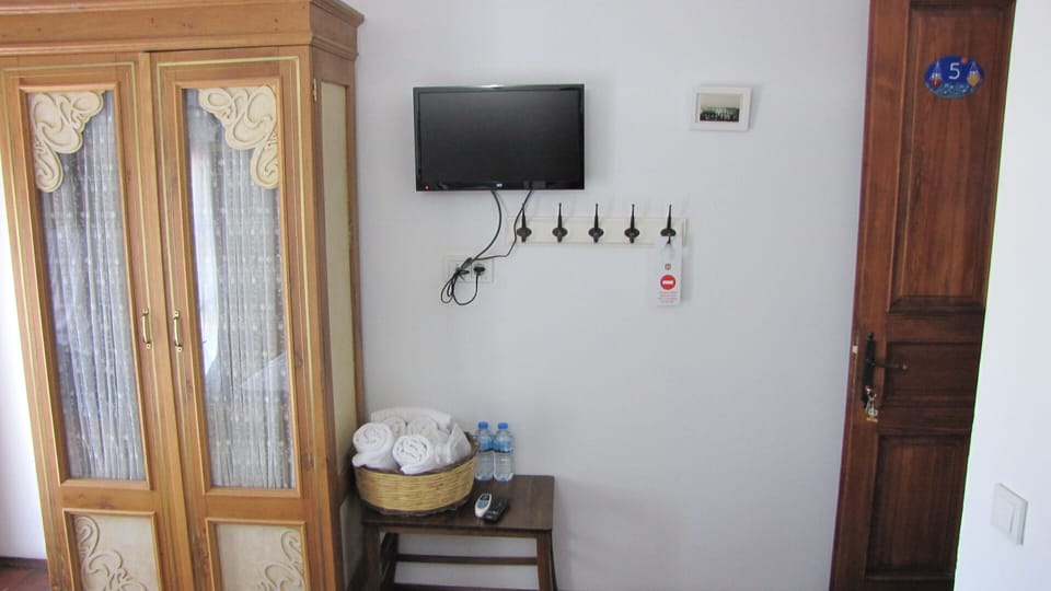 Standard Double Room, Sea View, Beachfront | WiFi (free), bed sheets