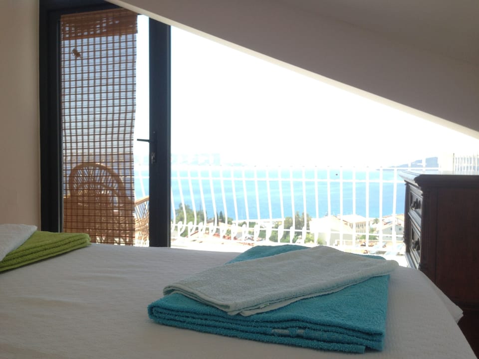 Panoramic Penthouse, 2 Bedrooms, Sea View | Premium bedding, desk, iron/ironing board (on request), WiFi (free)