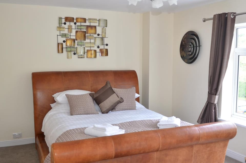 Double Room | Soundproofing, iron/ironing board, free WiFi, bed sheets