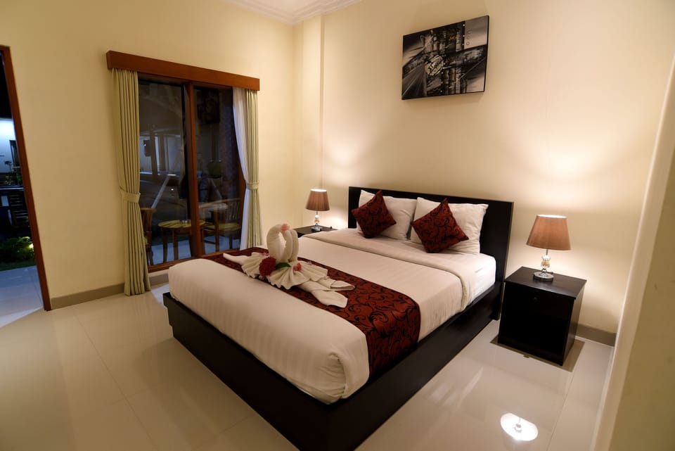 Superior Double or Twin Room, Balcony, Pool View | Individually decorated, individually furnished, free WiFi, bed sheets