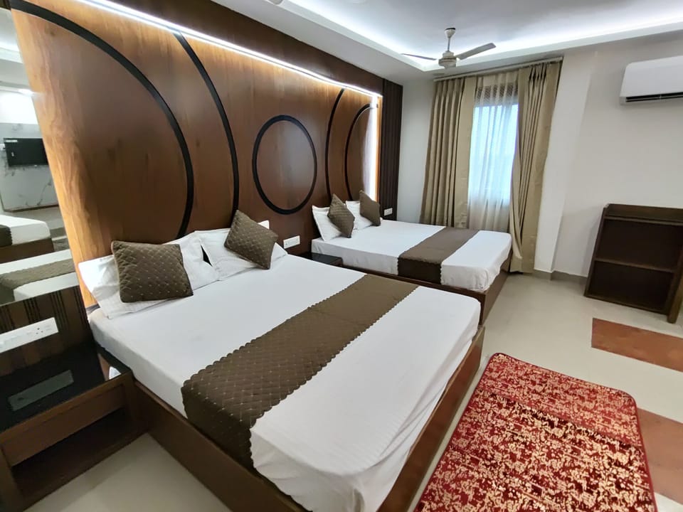 Family Room | Premium bedding