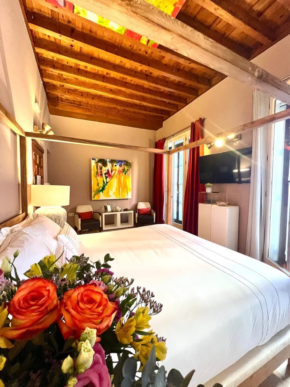 Deluxe Double Room | Hypo-allergenic bedding available, down comforters, memory foam beds