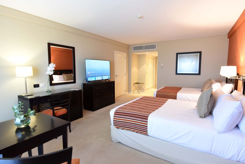 In-room safe, free WiFi, bed sheets