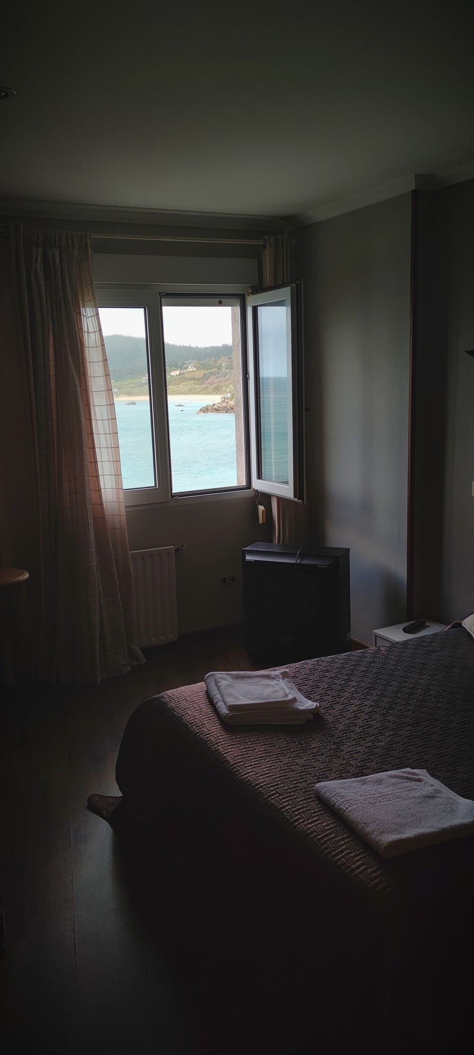 Double Room | Desk, blackout drapes, individually decorated, individually furnished