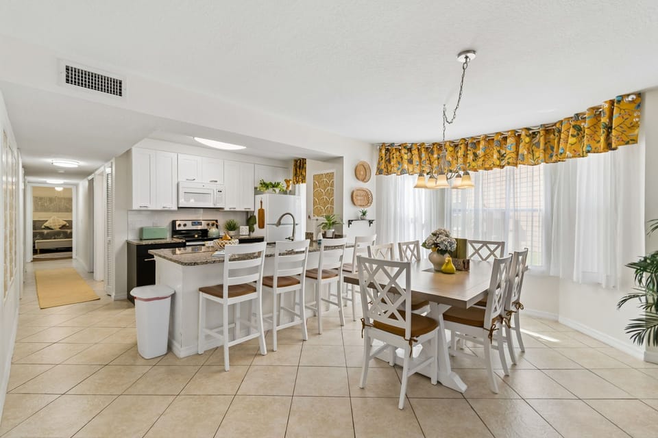 Near Disney: Mickey's Amazing Adventure! Private Home | 4 bedrooms, individually decorated, iron/ironing board