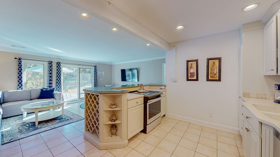 Fully Stocked Kitchen