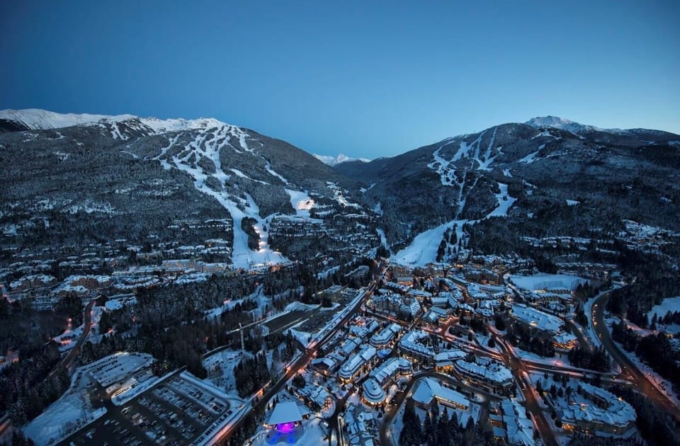 Awesome x 2!! Whistler & Blackcomb: 1609 m vertical, 37 lifts - Awesome x 2! Whistler & Blackcomb Mountains: 1609 m vertical with 37 lifts and 11.7 m annual avg. snowfall.
