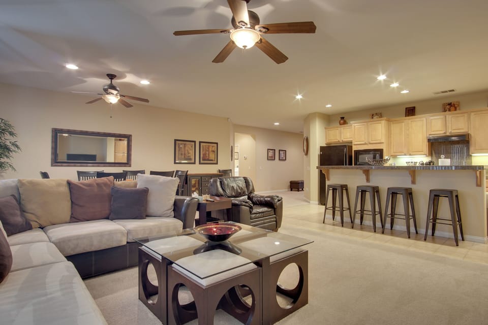 Living Room | Complimentary Toiletries | Open Floor Plan