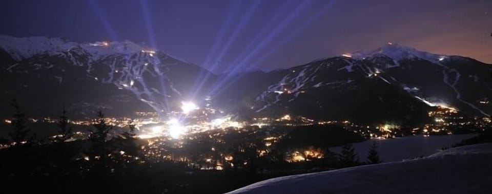 Glaciers Reach has a convenient village location close to the li - Whistler and Blackcomb mountains are a 10 min walk or a free shuttle ride from Glaciers Reach.