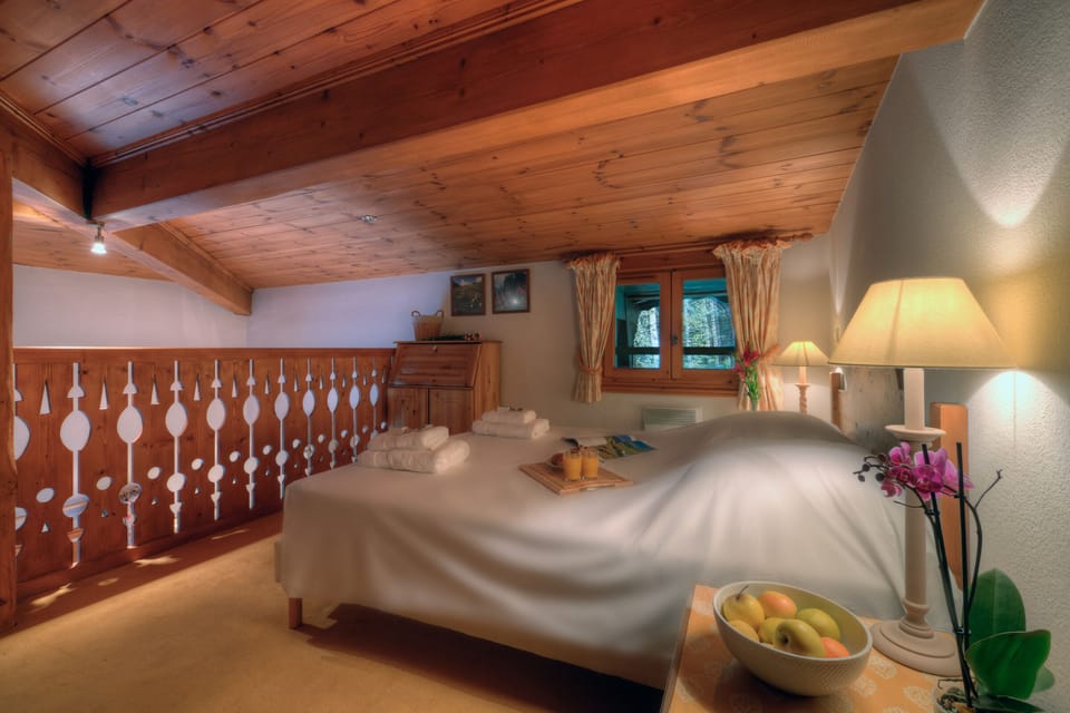 Bedroom on the mezzanine