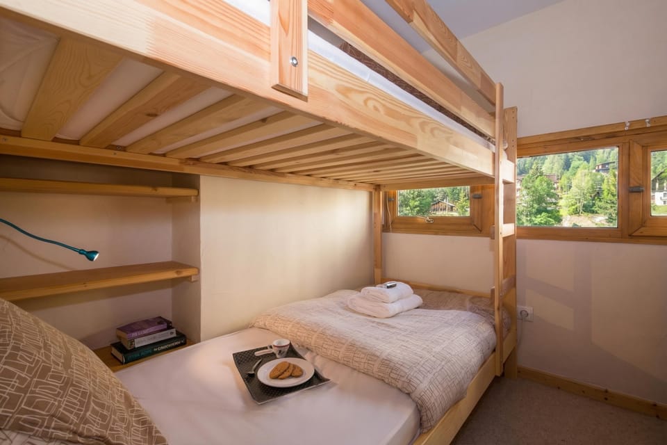 Second bedroom