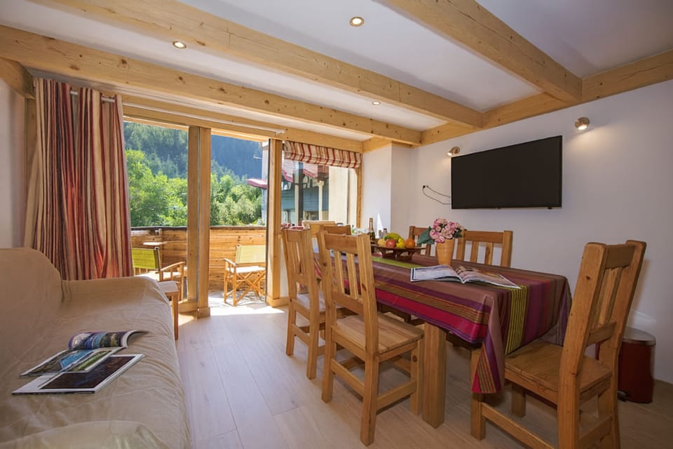 Living and dining room