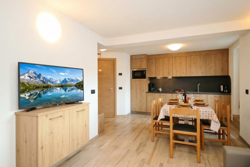 Living and dining room