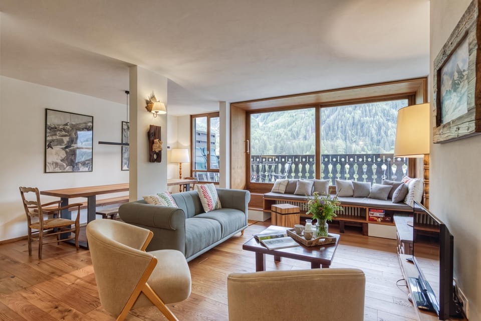 Living and dining room