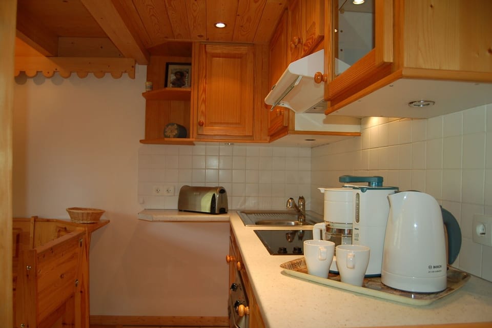 Open plan kitchen and dining area