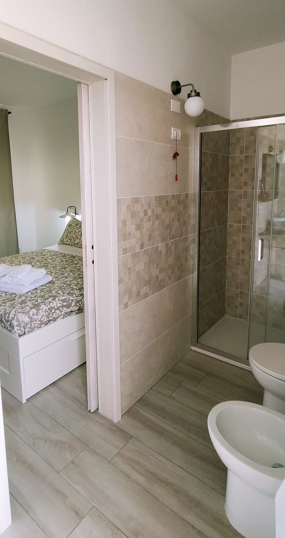 Exclusive Room | Bathroom | Shower, free toiletries, hair dryer, bidet