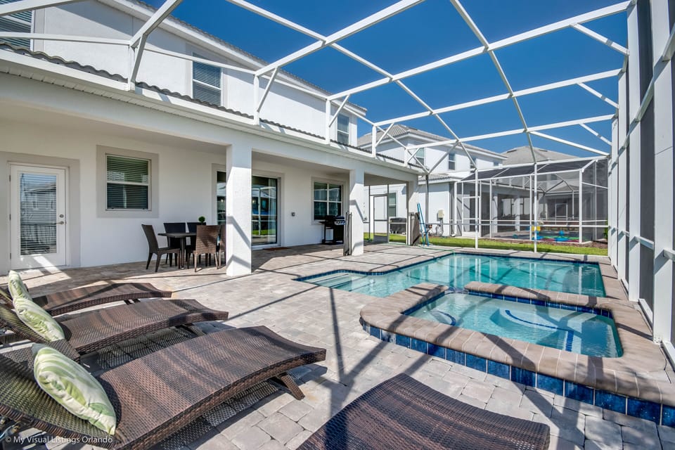 Stunning Private Pool Area of the Home in Davenport Florida - Out on the patio area, you will find a large private swimming pool  - Everyone can cool off after a long day out at the parks