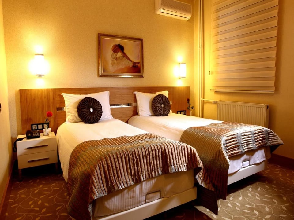 Premium bedding, minibar, in-room safe, desk