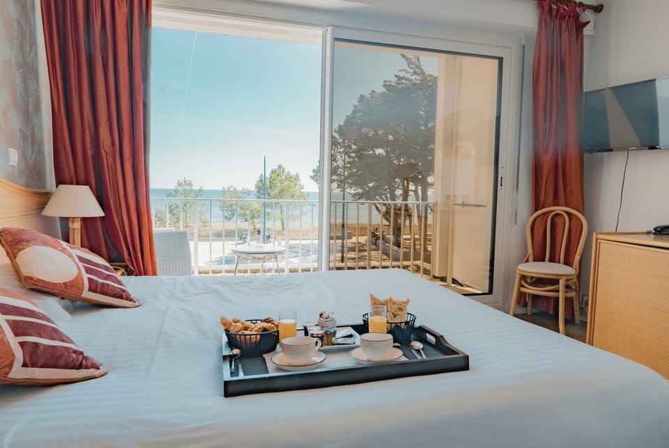 Classic Double or Twin Room, Balcony, Sea View | Minibar, in-room safe, iron/ironing board, free WiFi