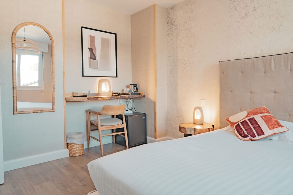 Classic Double or Twin Room, City View | Minibar, in-room safe, iron/ironing board, free WiFi
