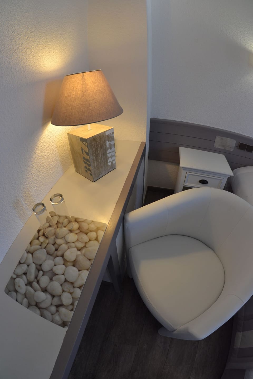 Classic Double or Twin Room, City View | Room amenity