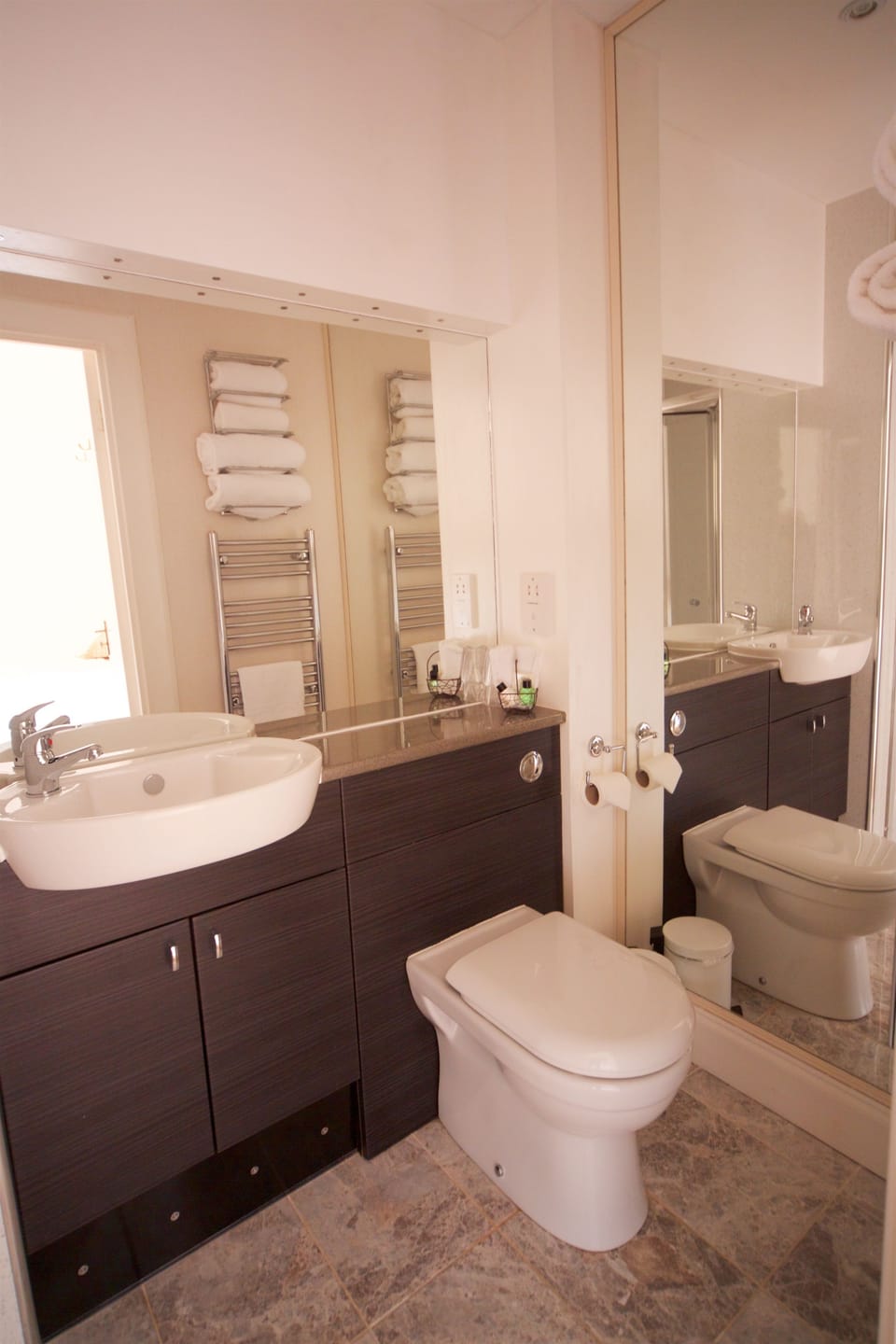 Standard Double Room | Bathroom | Shower, free toiletries, hair dryer, towels