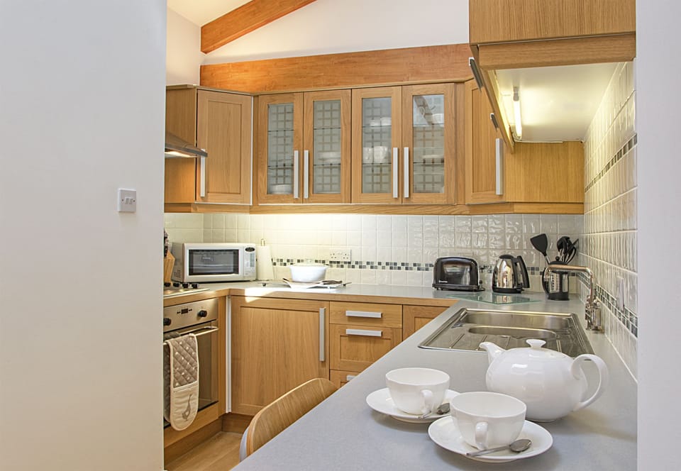 Studio, Garden View (Self Catering) | Private kitchen | Coffee/tea maker, electric kettle