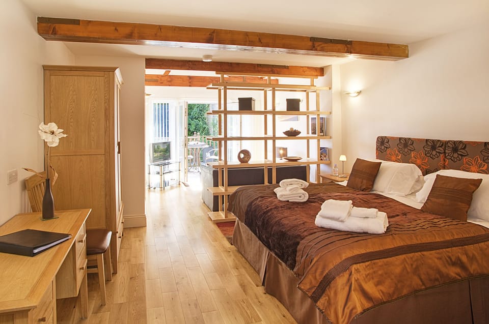 Studio, Garden View (Self Catering) | Premium bedding, blackout drapes, iron/ironing board (on request)