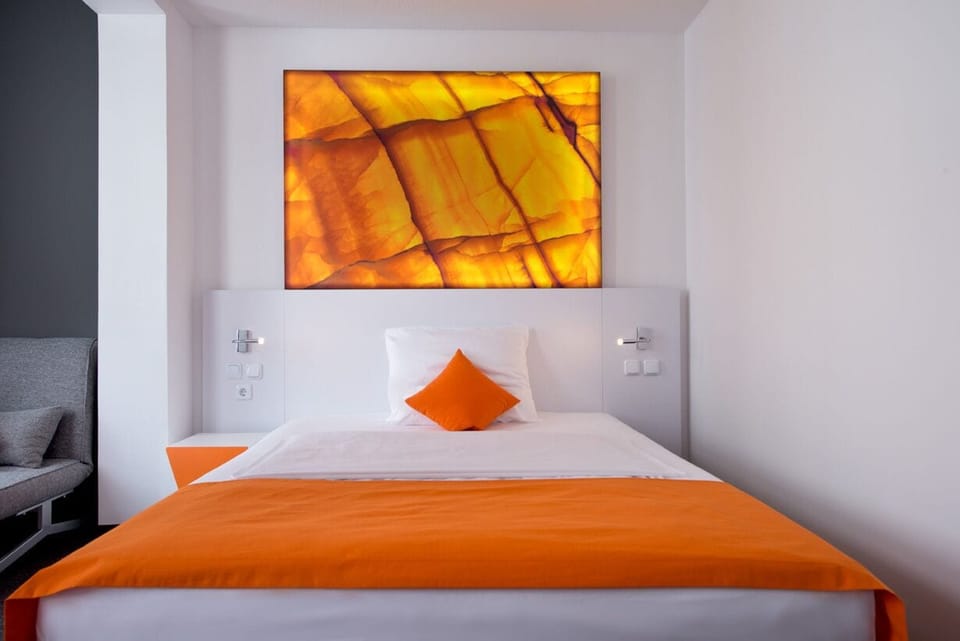 Wyndham Garden Düsseldorf City Centre Königsallee Hotel in Neuss