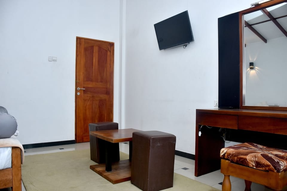 Deluxe Triple Room, 1 Bedroom, Hill View | Room amenity