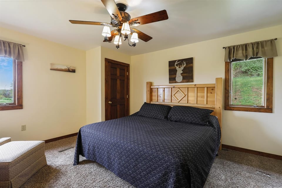 Experience the beauty of the Laurel Highlands. Book your mountain getaway today.
We offer the most unique collection of vacation homes in Laurel Highlands. From a cozy couple's getaway to a sprawling 400-acre private retreat, we have the perfect accommodations for your destination getaway.