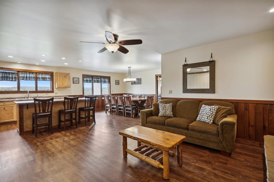 Experience the beauty of the Laurel Highlands. Book your mountain getaway today.
We offer the most unique collection of vacation homes in Laurel Highlands. From a cozy couple's getaway to a sprawling 400-acre private retreat, we have the perfect accommodations for your destination getaway.