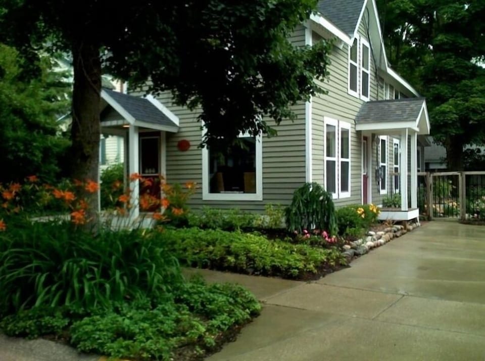 Located in the Historical District this home was built in the early 1900s.