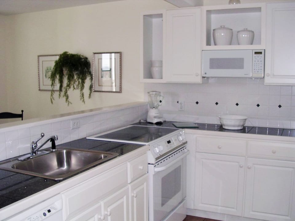 Complete Kitchen 