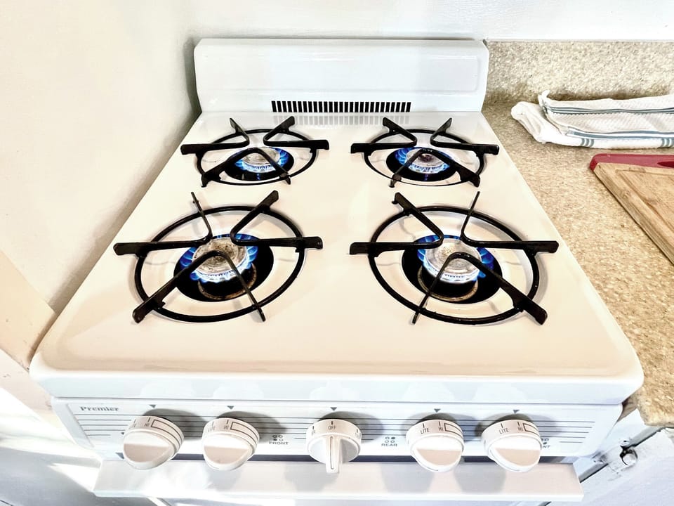 Full kitchen; fridge, gas stove/oven, microwave, toaster, etc. and dining for 2.