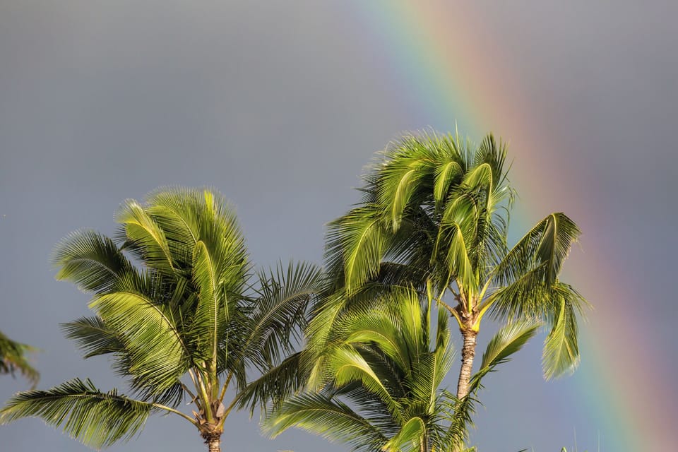 Anuenue (rainbow) ... Credit: HTA / Tor Johnson
