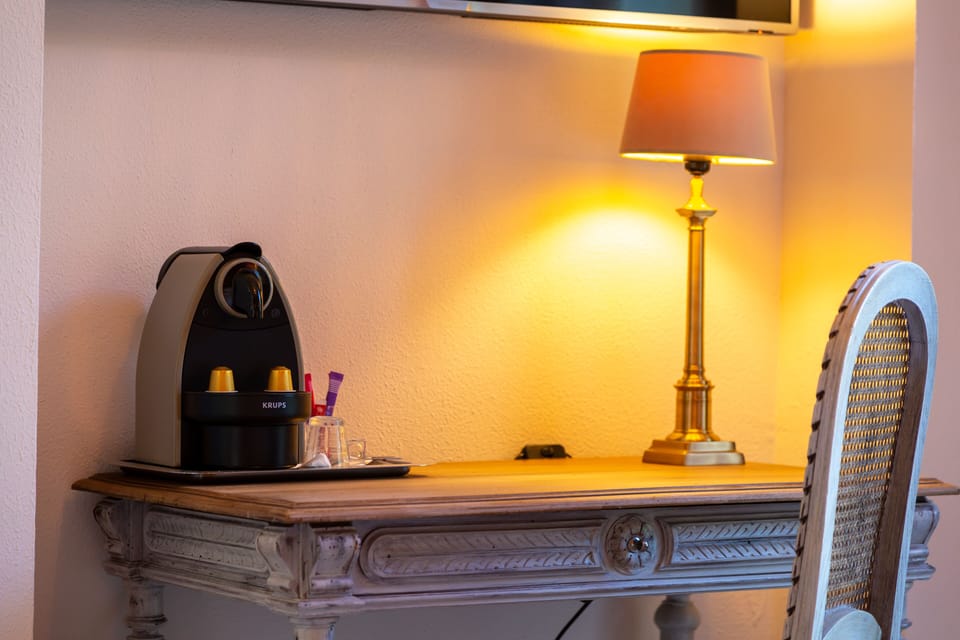 Luxury Suite | Egyptian cotton sheets, premium bedding, Select Comfort beds, minibar