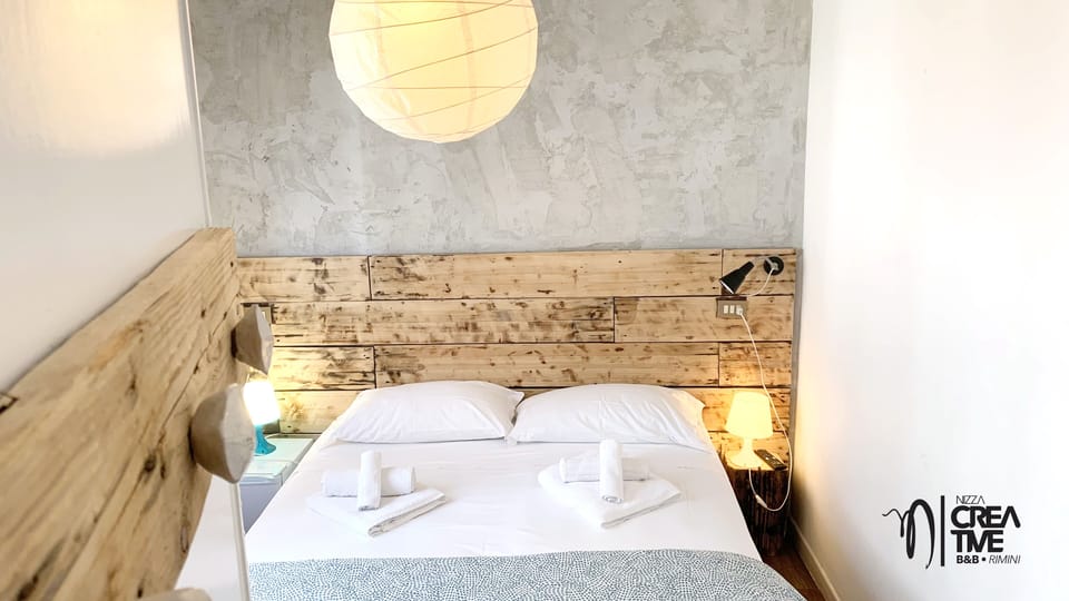 Basic Room | Down comforters, pillowtop beds, minibar, in-room safe