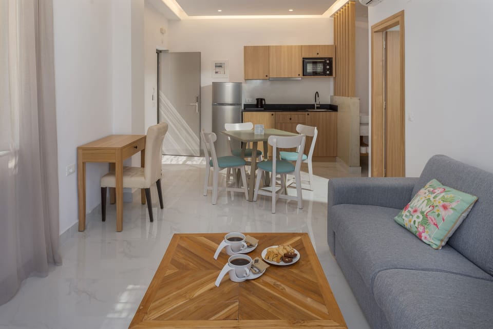 Apartment (Quadruple) | Free WiFi, bed sheets