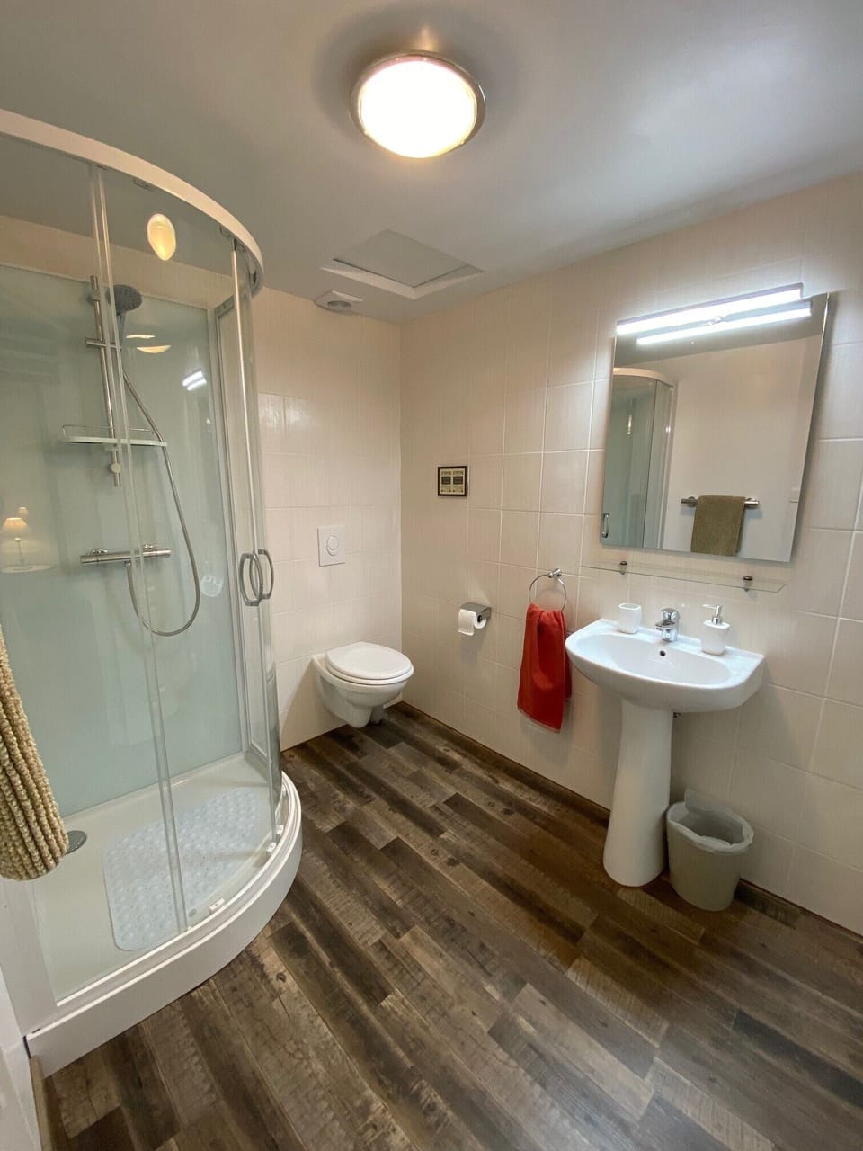 Double Room | Bathroom | Shower, hair dryer, towels
