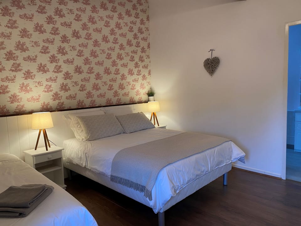 Twin Room (Rose) | Desk, blackout drapes, free cribs/infant beds, free WiFi